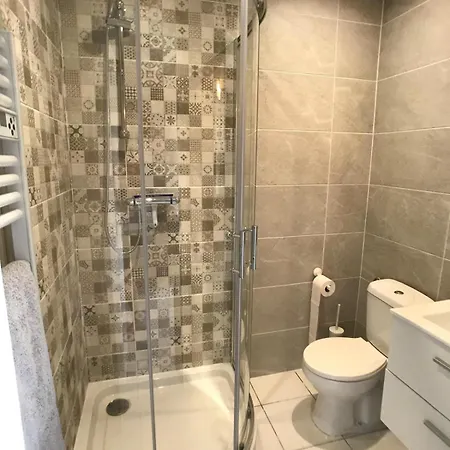 Grand Avec Parking Saulny